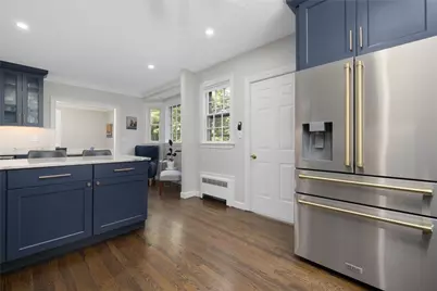 552 East Avenue, Pawtucket, RI 02860 - Photo 9