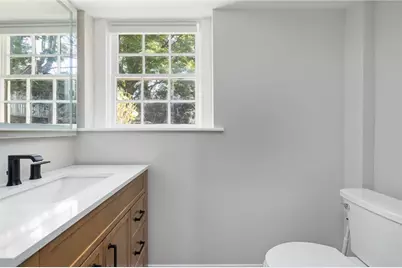 552 East Avenue, Pawtucket, RI 02860 - Photo 45