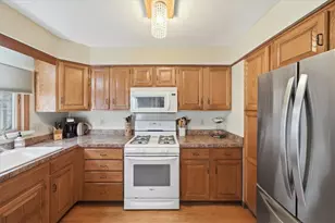 125 Smith Ave, Smithfield, RI 02828 - Photo 15