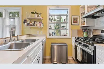 26 Rutherglen Avenue, Providence, RI 02907 - Photo 7