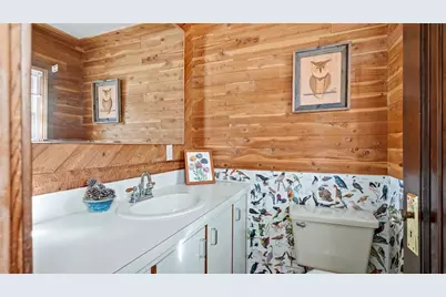 26 Rutherglen Avenue, Providence, RI 02907 - Photo 13