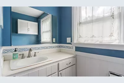 26 Rutherglen Avenue, Providence, RI 02907 - Photo 23