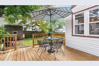 26 Rutherglen Avenue, Providence, RI 02907 - Photo 27