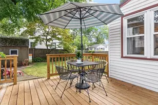 26 Rutherglen Ave, Providence, RI 02907 - Photo 27