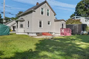 70 Northup St, Warwick, RI 02889 - Photo 3