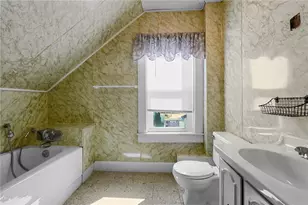70 Northup St, Warwick, RI 02889 - Photo 19