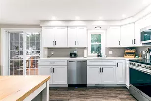 142 Cady Ave Ave, Warwick, RI 02889 - Photo 11