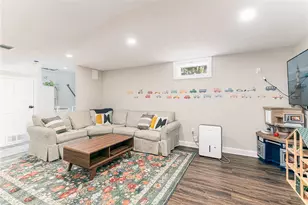 142 Cady Ave Ave, Warwick, RI 02889 - Photo 31