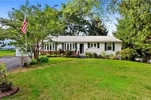161 Princeton Ave, Coventry, RI 02816 - Photo 3