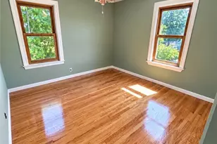 97 Clyde St, West Warwick, RI 02893 - Photo 21