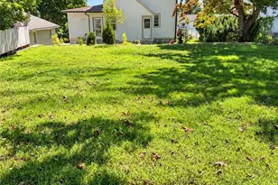 97 Clyde St, West Warwick, RI 02893 - Photo 27