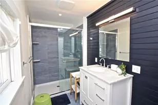 700 Thames St, Newport, RI 02840 - Photo 25