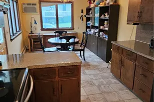 16 Brooks Farm Dr, Bristol, RI 02809 - Photo 11