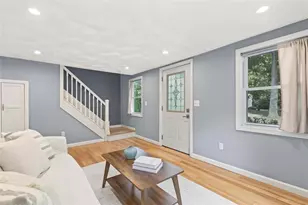 40 Boyce Ave, Barrington, RI 02806 - Photo 5