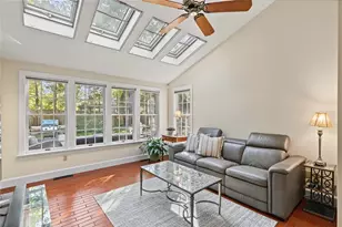 10 Milton Rd, Barrington, RI 02806 - Photo 3