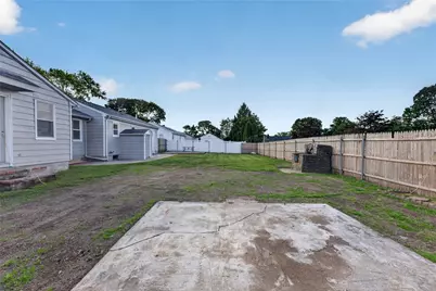 58 Earl Street, West Warwick, RI 02893 - Photo 5