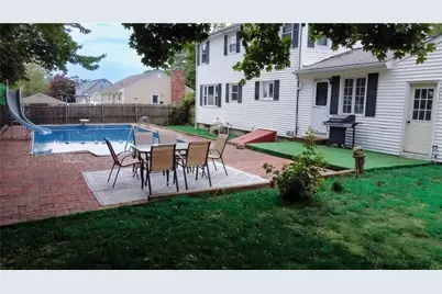 442 Eastview Avenue, Somerset, MA 02726 - Photo 7