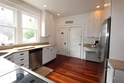 20 Fenner Avenue #1, Newport, RI 02840 - Photo 5