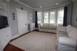 20 Fenner Ave, Newport, RI 02840 - Photo 7