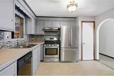 213 Villa Avenue, North Providence, RI 02904 - Photo 7