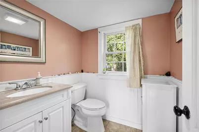 10 Washington Street, Jamestown, RI 02835 - Photo 15