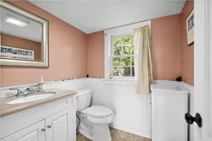 10 Washington St, Jamestown, RI 02835 - Photo 15