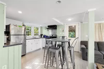10 Washington Street, Jamestown, RI 02835 - Photo 7