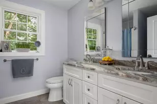 17 Clover Ct, Cumberland, RI 02864 - Photo 9