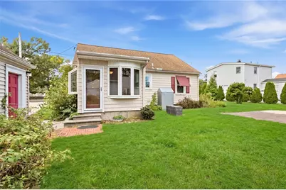 10 Pawtucket Avenue, East Providence, RI 02916 - Photo 29