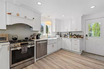 2640 Diamond Hill Road, Cumberland, RI 02864 - Photo 17