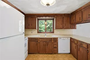 19 Crestwood Dr, Richmond, RI 02832 - Photo 11