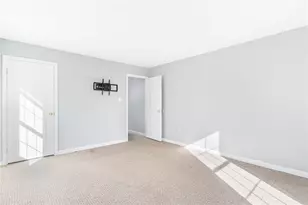 180 Berkshire St, Providence, RI 02908 - Photo 13