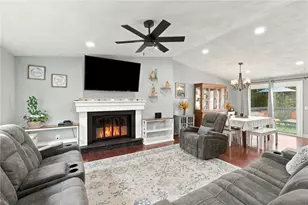 7 Cindy Cir, Johnston, RI 02919 - Photo 7