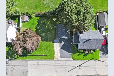 78 Newbury Avenue, Woonsocket, RI 02895 - Photo 5