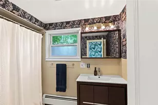 103 Lowden St, Pawtucket, RI 02860 - Photo 21