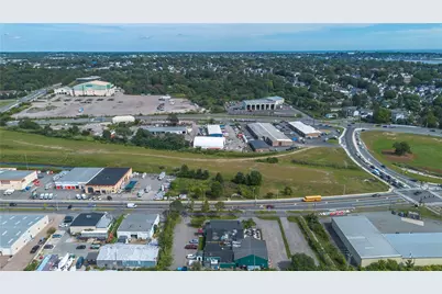 102 Connell Highway, Newport, RI 02840 - Photo 7