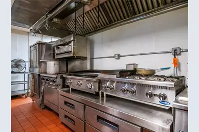 102 Connell Highway, Newport, RI 02840 - Photo 37