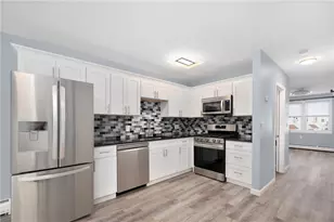 10 Burleigh St, Providence, RI 02904 - Photo 5