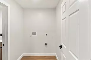 223 Jenckes St, Woonsocket, RI 02895 - Photo 23