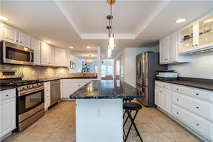 152 Crompton Ave, East Greenwich, RI 02818 - Photo 9