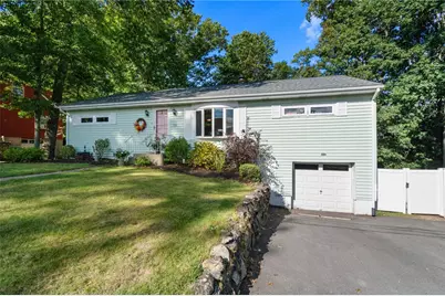 30 Lockwood Road, Cumberland, RI 02864 - Photo 3