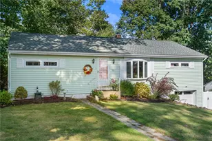 30 Lockwood Rd, Cumberland, RI 02864 - Photo 1