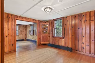 132 Hope St, Bristol, RI 02809 - Photo 11