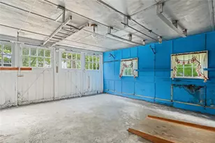 132 Hope St, Bristol, RI 02809 - Photo 37