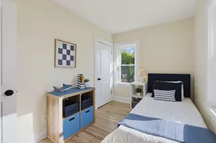 85 Cedar Ave, East Providence, RI 02915 - Photo 19