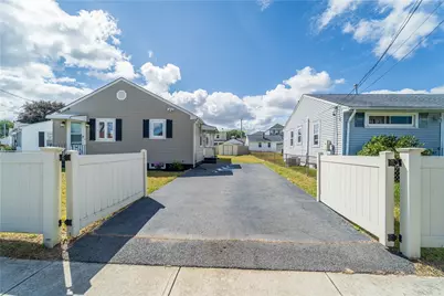 315 Rhode Island Avenue, Pawtucket, RI 02860 - Photo 23