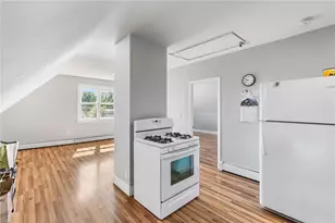 116 Webster St, Pawtucket, RI 02861 - Photo 17