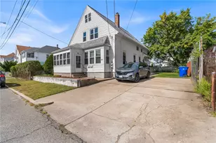 116 Webster St, Pawtucket, RI 02861 - Photo 1