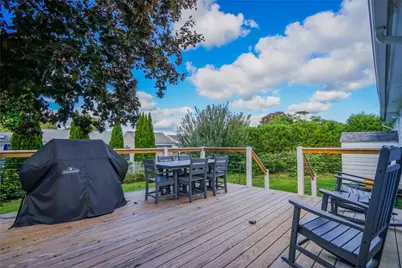 17 Academy Avenue, Bristol, RI 02809 - Photo 27