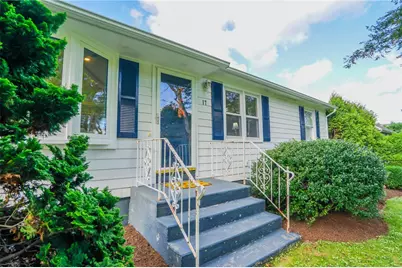 17 Academy Avenue, Bristol, RI 02809 - Photo 5